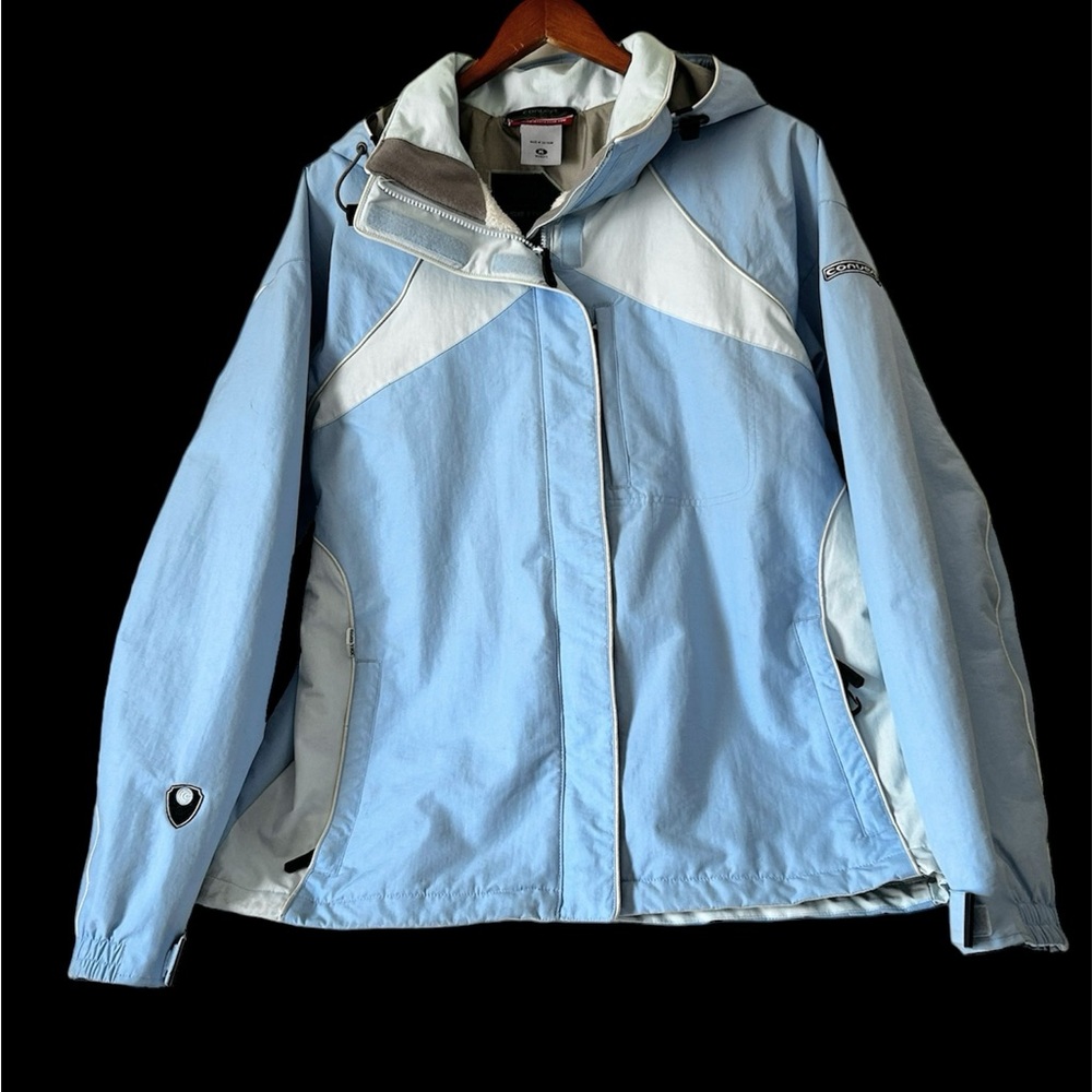 Columbia women’s  ski and snowboard jacket Size extra large convertible model
